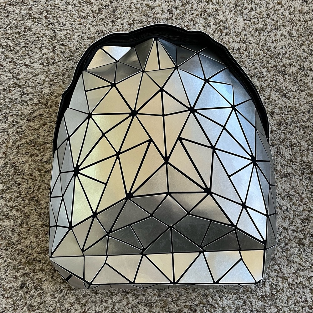 NIB Geometric Triangle Luminous Silver Metallic Backpack
